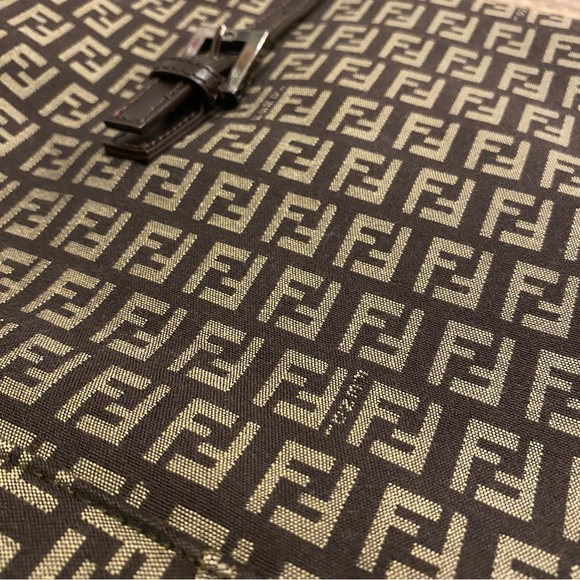 VINTAGE Fendi PRISTINE Printed Clutch Tote Purse 👜 Mini Duffel Shoulder Bag - Picture 3 of 6